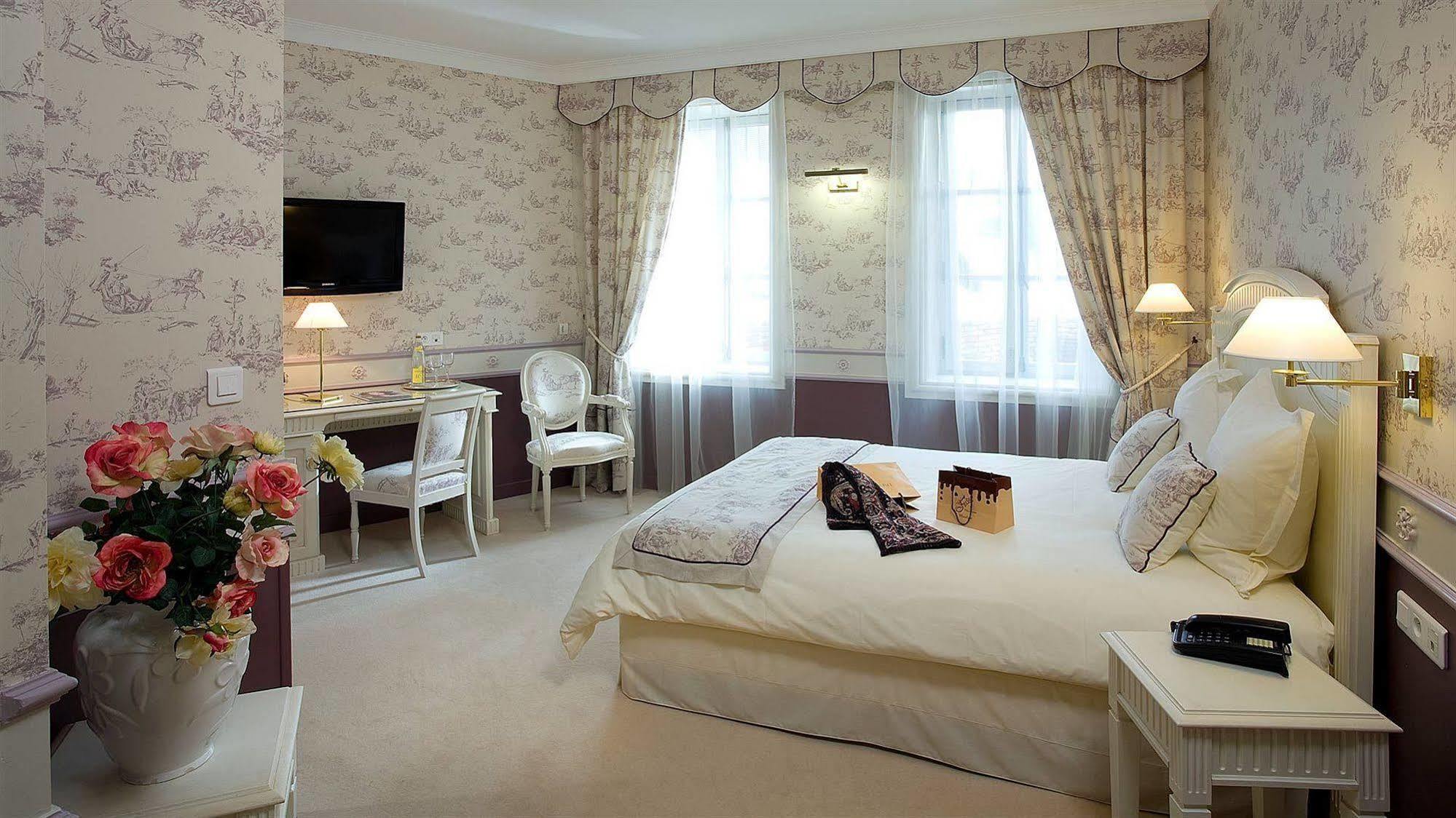 Mercure Moulins Centre Hotel De Paris ภายนอก รูปภาพ